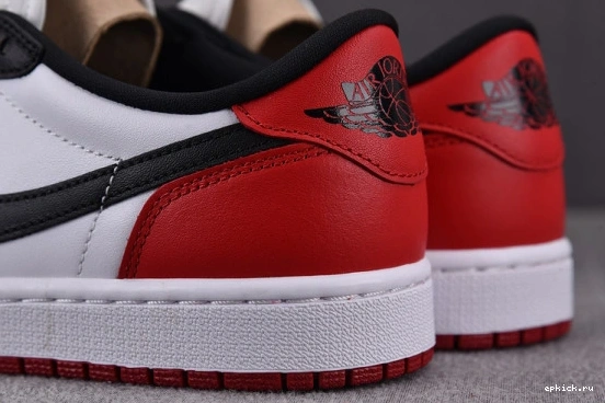 Cheap EP Jordan Low (GS) 553560-116 1 Toe 553560-116 Black 0109